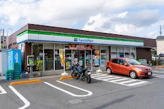 ファミリーマート 田柄一丁目店の画像