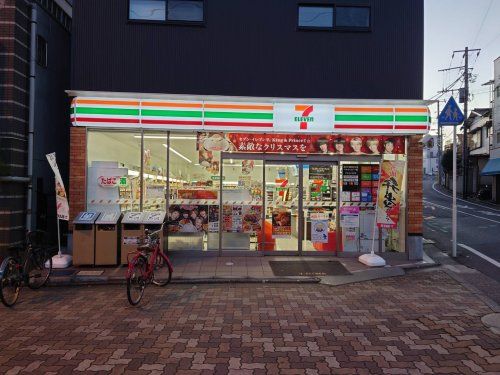 セブンイレブン 弁天町店の画像