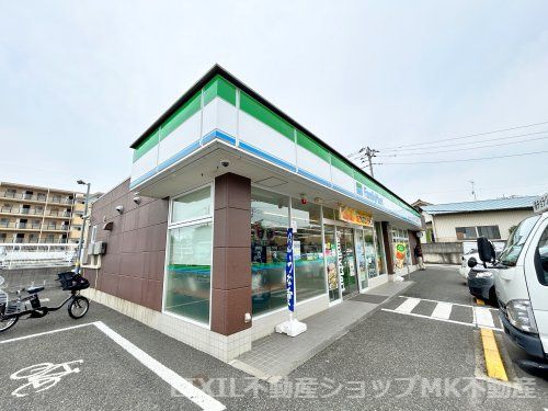 ファミリーマート 富士見針ヶ谷二丁目店の画像