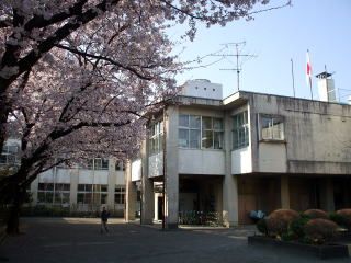 昭島市立共成小学校の画像