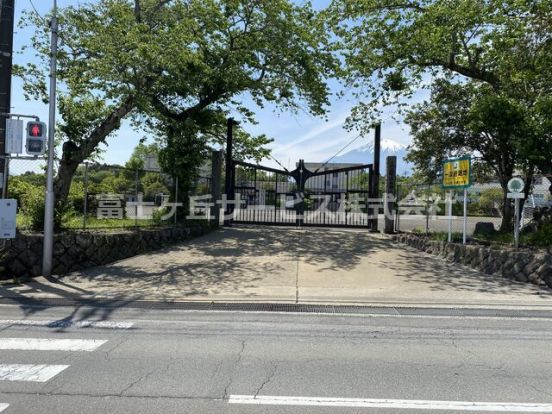 小山町立北郷小学校の画像