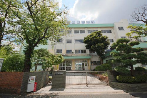 江戸川区立篠崎中学校の画像