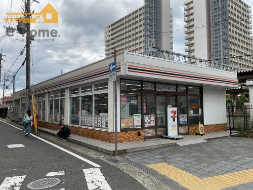 セブンイレブン ハートインJR大久保駅北口店の画像