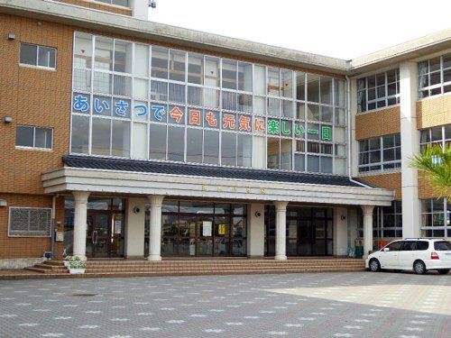 吉川市立吉川小学校の画像