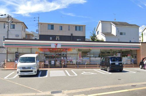 セブンイレブン 春日星見ヶ丘店の画像