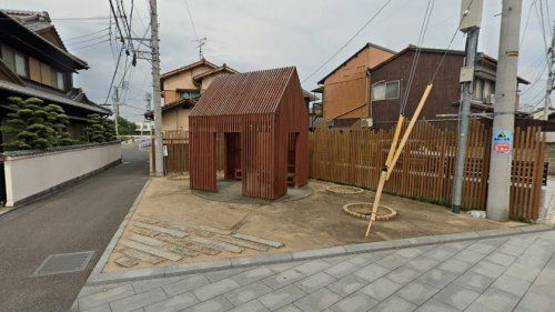 古いポンプのモニュメント公園の画像