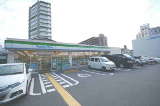 ファミリーマート 堺津久野町店の画像