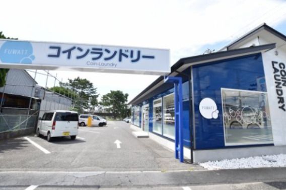 コインランドリー 高石神社横の画像