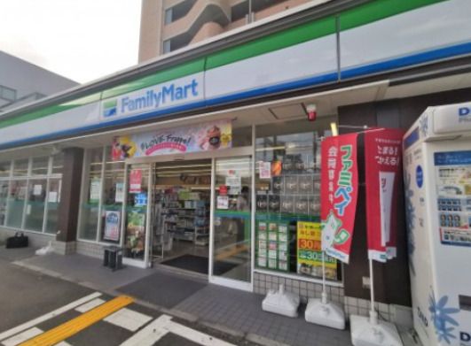 ファミリーマート 藤井寺駅前店の画像