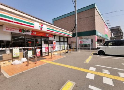 セブンイレブン 藤井寺岡1丁目店の画像