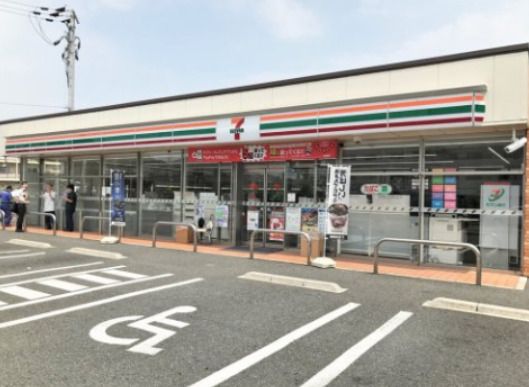 セブンイレブン 藤井寺国府1丁目店の画像