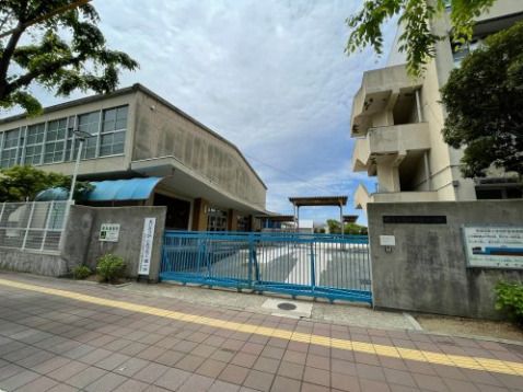 堺市立新金岡東小学校の画像