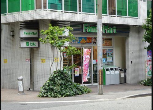 ファミリーマート五条新町店の画像