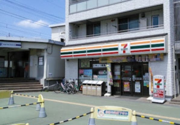 セブン-イレブン 京成大和田駅前店の画像