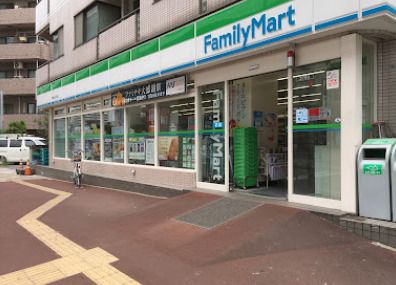 ファミリーマート 滝野川五丁目店の画像