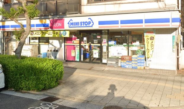 ミニストップ 夕陽ヶ丘店加賀徳酒店の画像