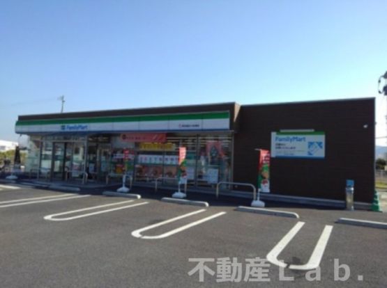 ファミリーマート 熊本富合店の画像