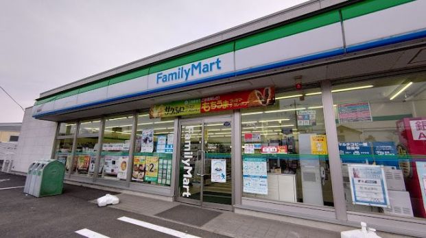 ファミリーマート 筑西倉持店の画像