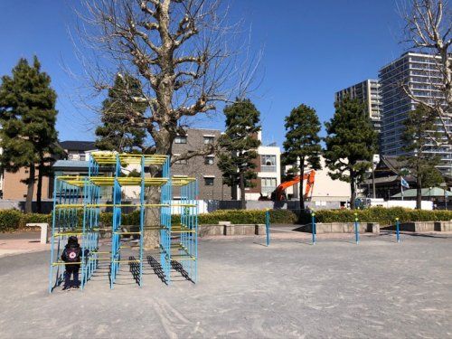 東神奈川公園の画像