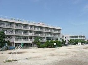 春日部市立武里小学校の画像