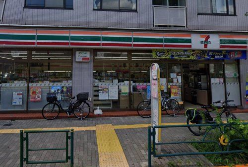 セブンイレブン 北区西ヶ原2丁目店の画像