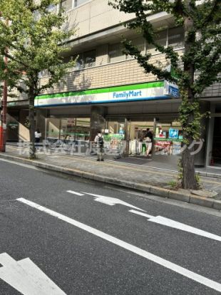 ファミリーマート江坂駅北店の画像