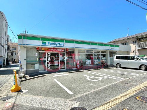 ファミリーマート 福岡鳥飼三丁目店の画像