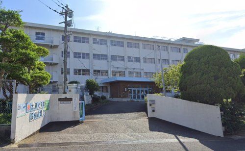 北九州市立萩ケ丘小学校の画像