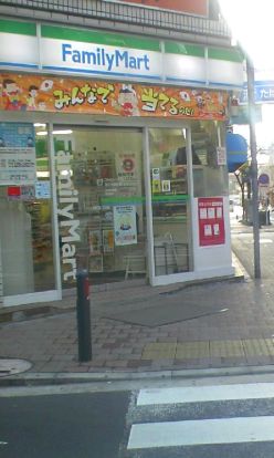 ファミリーマート 横浜常盤町店の画像