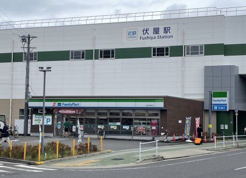 ファミリーマート 近鉄伏屋駅店の画像