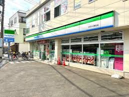 ファミリーマート ひばりヶ丘駅北店の画像