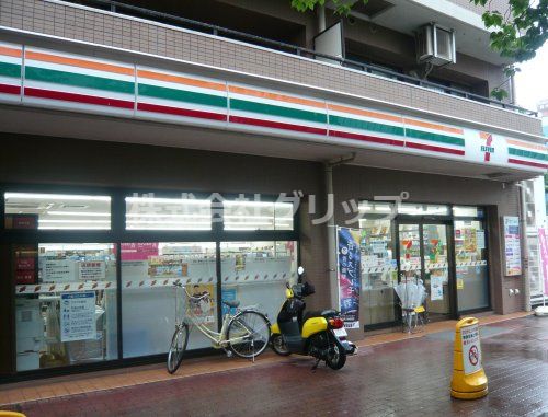 セブンイレブン 横浜太田町3丁目店の画像