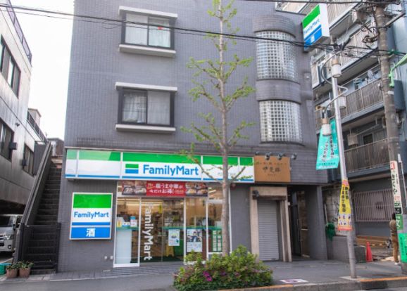 ファミリーマート 代沢五丁目店の画像