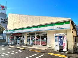 ファミリーマート 東久留米本町店の画像