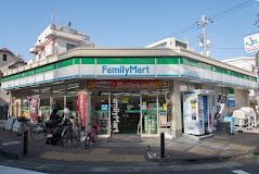 ファミリーマート 富士見台駅前店の画像