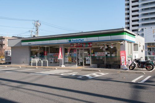 ファミリーマート 新座駅南店の画像