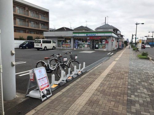 ファミリーマート 新座駅前通り店の画像