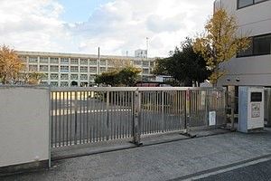 朝霧小学校の画像