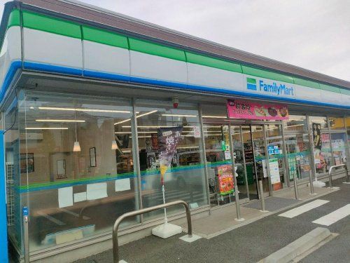 ファミリーマート 川崎千年店の画像