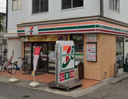 セブンイレブン 松戸六実駅前店の画像