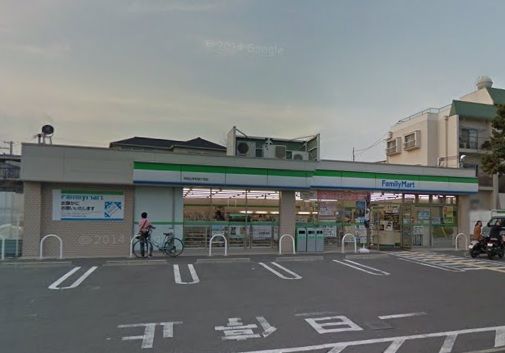 ファミリーマート吹田山手町四丁目店の画像