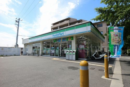 ファミリーマート吹田朝日が丘町店の画像