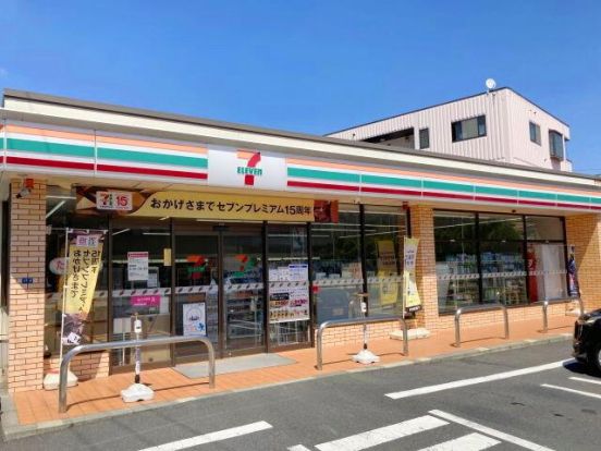 セブンイレブン 横浜神大寺4丁目店の画像