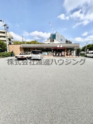 セブンイレブン豊中東泉丘店の画像