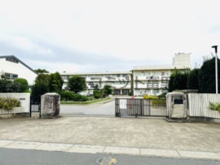 八街市立実住小学校の画像