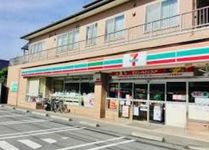 セブンイレブン 下連雀店の画像