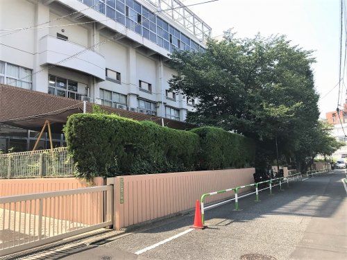 文京区立汐見小学校の画像