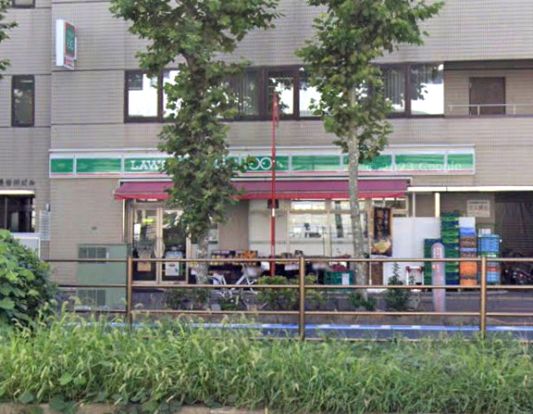 ローソンストア100 LS文京千石四丁目店の画像