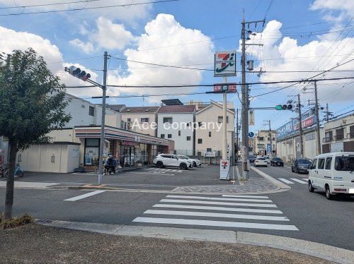 セブンイレブン大阪東中浜8丁目店の画像