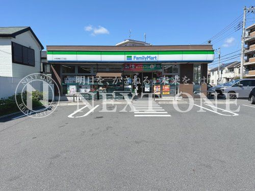 ファミリーマート 大和草柳三丁目店の画像